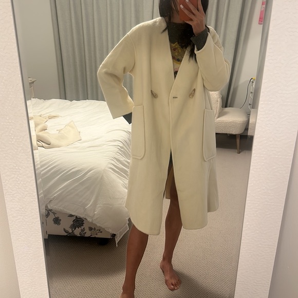 Celine wool coat with matching scarf - Picture 2 of 6